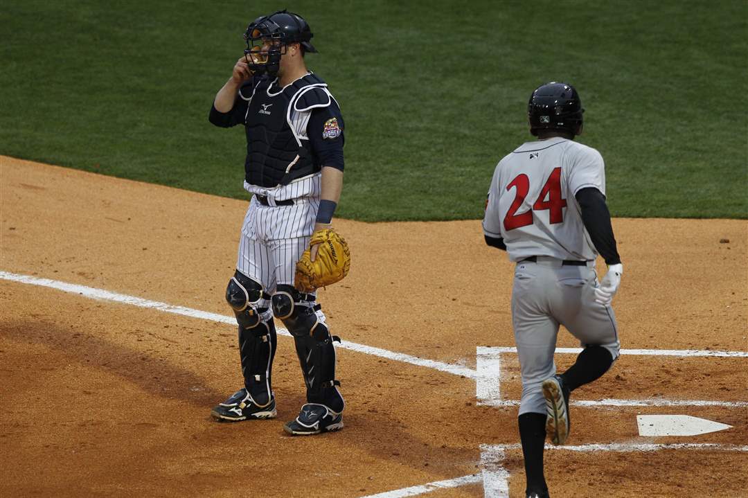 Hens-at-home-Bryan-Holaday