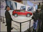  A new Jeep Cherokee is displayed at the Shanghai International Automobile Industry Exhibition (AUTO Shanghai) in Shanghai, China.