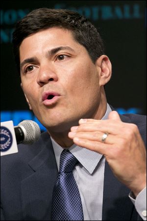 Former Arizona defensive end Tedy Bruschi was selected today for the College Football Hall of Fame. Bruschi had 52 sacks as part of Arizona's Desert Swarm defenses during the mid-1990s.