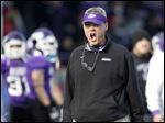  Larry Kehres, who won 11 NCAA Division III championships in 27 seasons while compiling a remarkable 332-24-3 record, is stepping down as head football coach to remain athletic director.