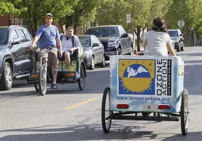 On-the-Job-Pedicab-Maxwell-Austin