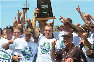 BLADE Bowling Green baseball team celebrates winning the MAC tournament championship with a victory over Ball State on Sunday.