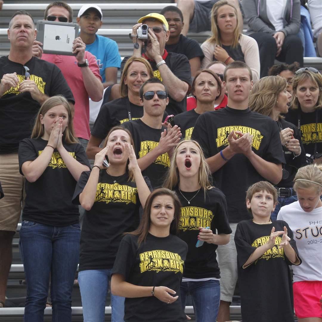 State-track-Perrysburg-fans