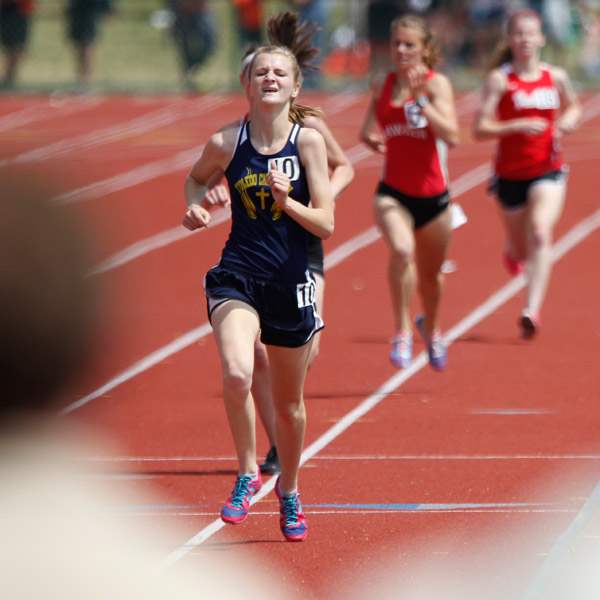 Toledo-Christian-s-Delainey-Phelps-wins-the-3200-meter-run