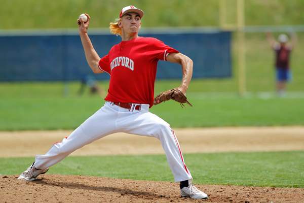 Bedford-senior-Jackson-Lamb-throws-a-pitch-ag