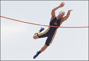 Whitmer's Nick Holley took sixth in the pole vault in the Division I state meet.