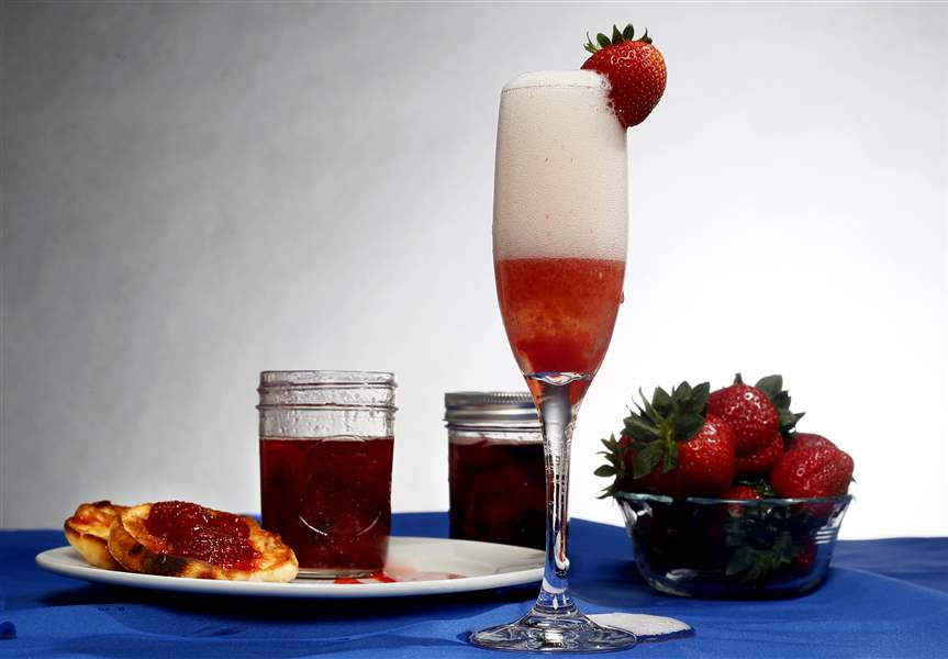Strawberries-jam-and-champagne