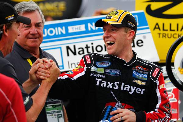 Regan-Smith-celebrates-winning-the-NASCAR-Nationwide-Alliance