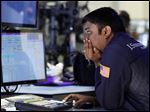  Major stock indexes rise on exepcted moves by Federal Reserve.