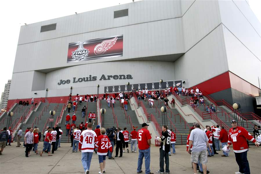 Red-Wings-New-Arena-Hockey-1