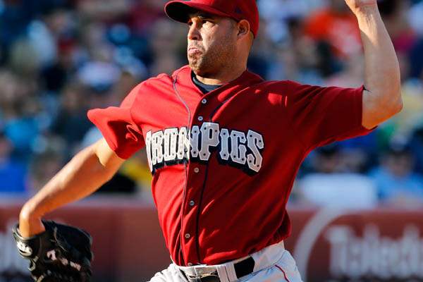 Lehigh-Valley-pitcher-Raul-Valdes-throws