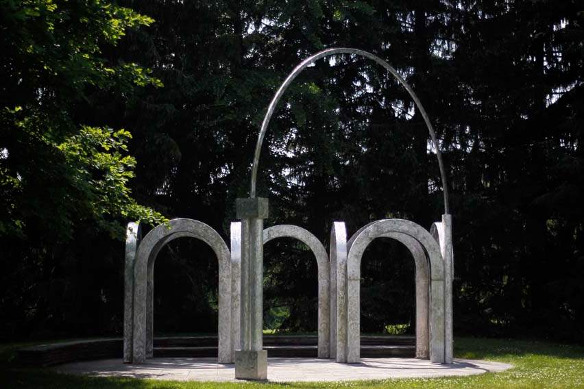 MAG-tbgsculpture11p-arches