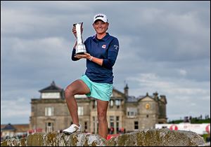 Stacy Lewis shot a 72 in the final round for a two-shot victory at the Women’s British Open, her second major title.