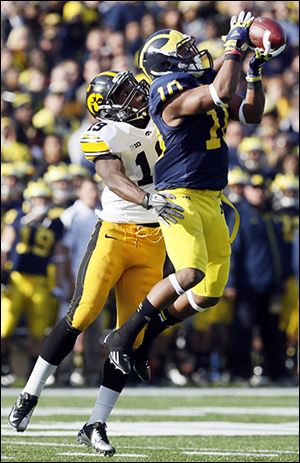 Michigan wide receiver Jeremy Gallon caught 49 passes for 829 yards and four touch downs last year.
