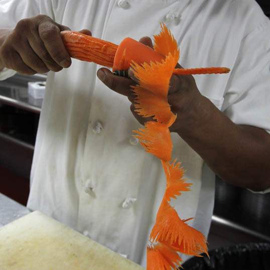 Veggie-bouquets-carrot