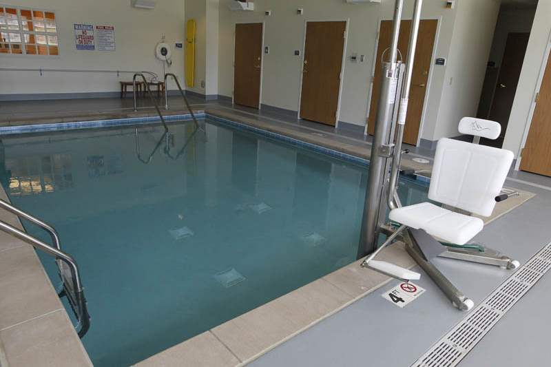 Perrysburg-Kingston-therapy-pool