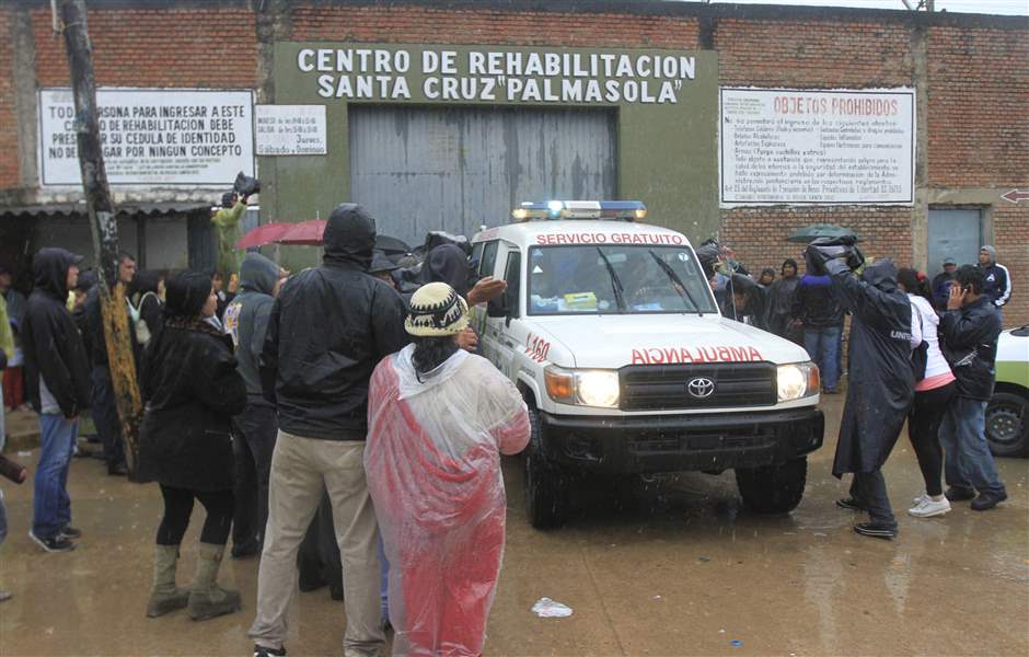 Bolivia-Prison-Riot-ambulance