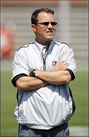 BG offensive coordinator Warren Ruggiero has coached at the college level for 25 years.