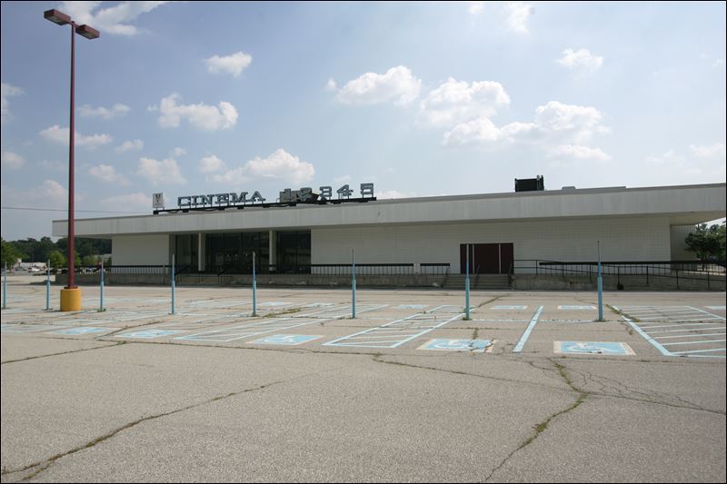 Shops at Franklin Place sold to local developer Toledo Blade