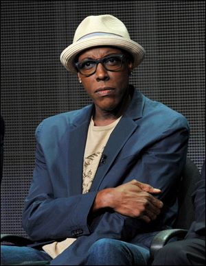 After two decades, Arsenio Hall is returning to late night television with 'The Arsenio Hall Show,' premiering Monday.
