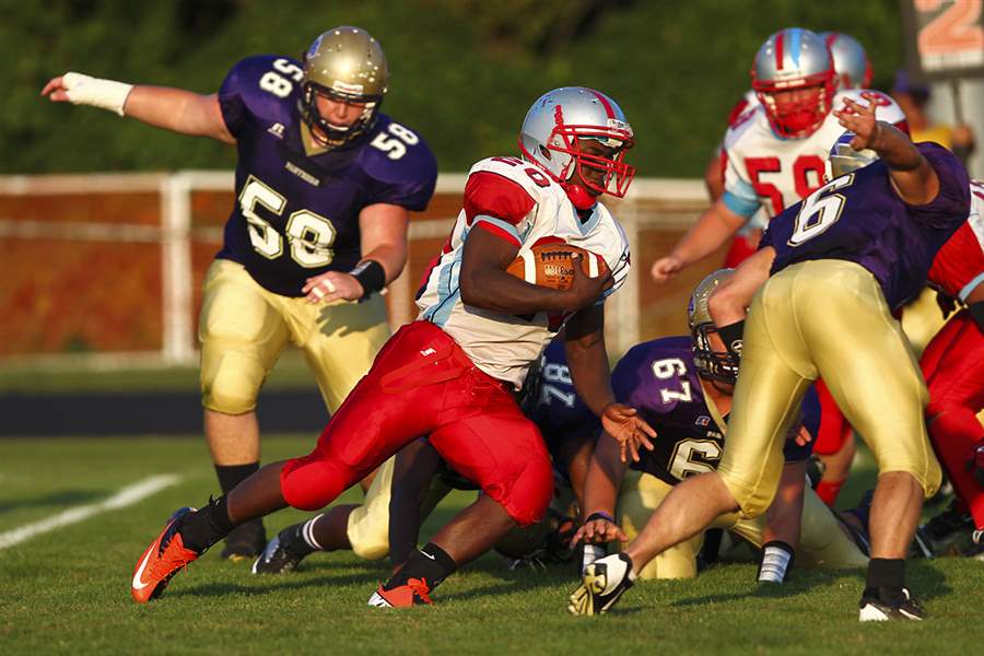 Bowsher-senior-Khane-Collins-carries-t