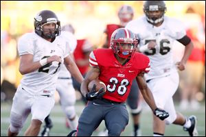 Central Catholic running back Tre’Von Wade ran 20 times for 160 yards and a touchdown in a victory against Perrysburg.