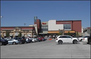 The exterior of the Westfield Franklin Park mall.