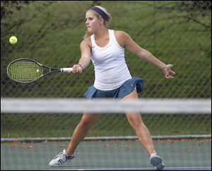 Alicia Nahhas, a sophomore with a 20-3 record, was the No. 2 singles champion at the TRAC tournament.