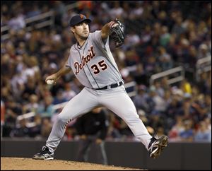 Detroit Tigers starting pitcher Justin Verlander (35) delivers to the Minnesota Twins during the third inning.