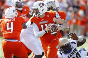 Bowling Green quarterback Matt Johnson completed 18 of 24 pases for 229 yards with two touchdown passes.