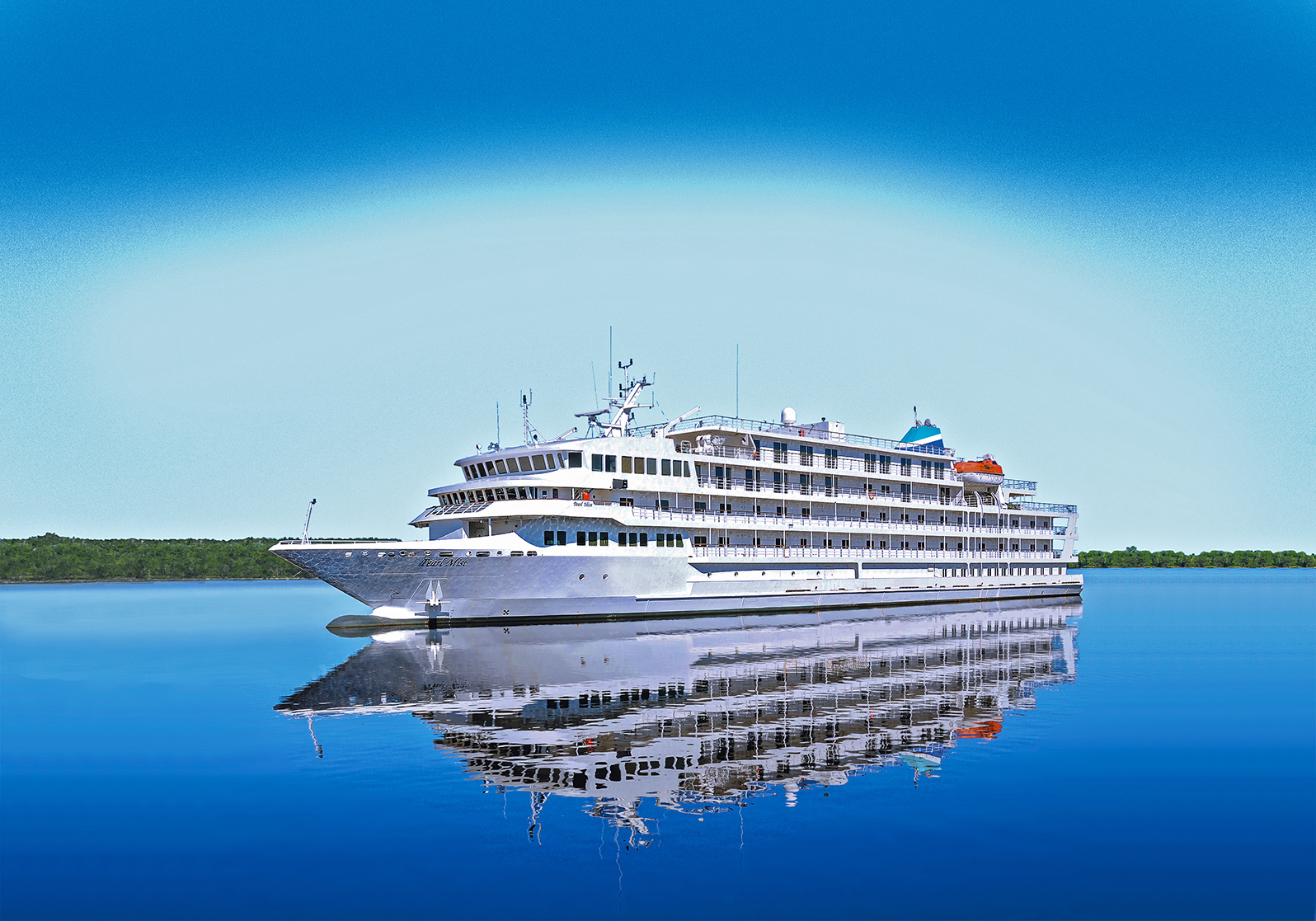 Toledo misses the boat Port authority uninterested as fleet of cruises launches on Great Lakes