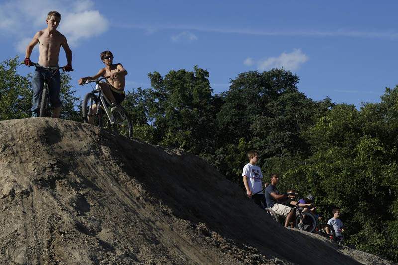 bike-trail-mound-BMX