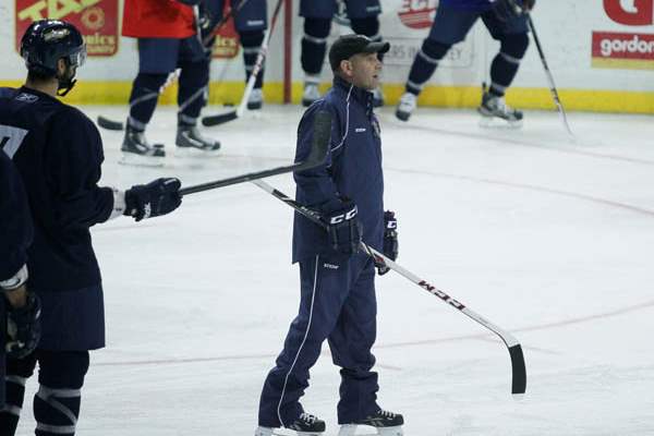 Walleye-head-coach-Nick-Vitucci-during-camp