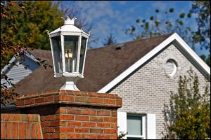 The cost of operating gas streetlights in the Deer Creek subdivision and three others in Bedford Township was not calculated properly when yearly street-lighting assessments were billed to homeowners.