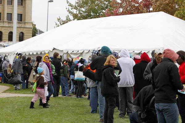 Patrons-line-up-outside-the-clothing-tent