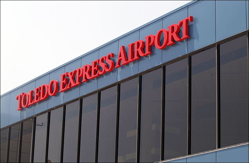 Bell discloses talks on privatizing Toledo Express Toledo Blade