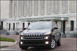 Instead of rewarming the design of the Jeep Liberty, Chrysler designed the Cherokee from scratch, resulting in a more refined vehicle.