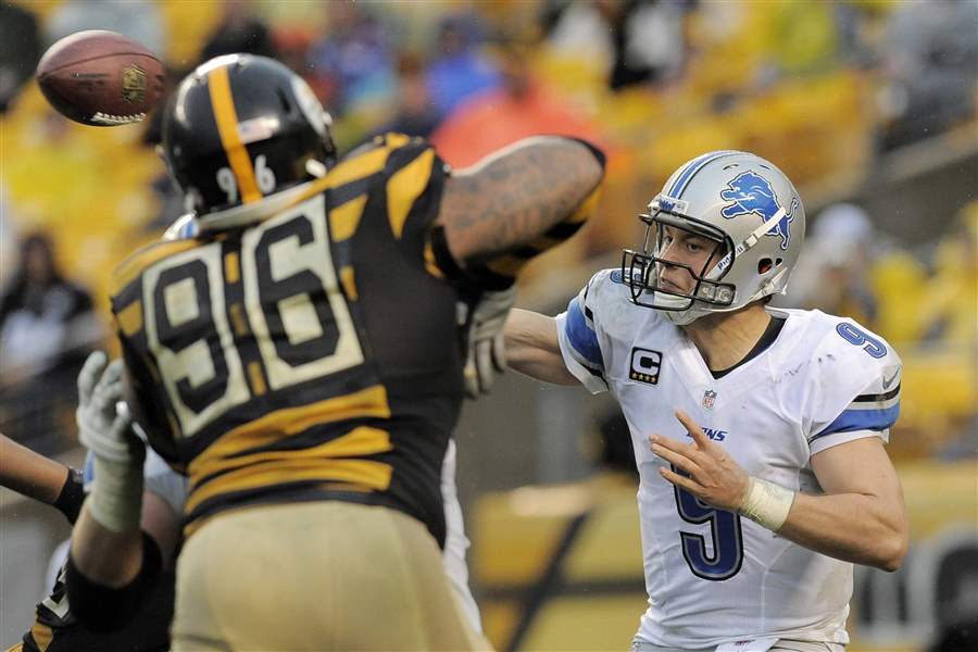 Detroit-Lions-quarterback-Matthew-Stafford-9-passe