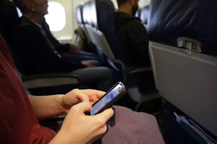 Cellphones-In-Planes