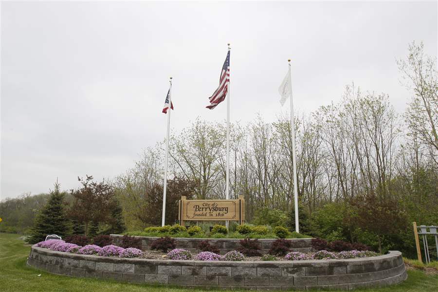 WEB-Perrysburg-Welcome-sign-11