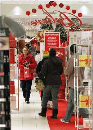 Doors to Franklin Park Mall opened at 7 p.m. Thursday for an early jump on holiday shopping.