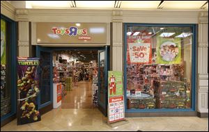 Toys R Us Express returns to the Franklin Park Mall for a second year. A spokesman said the toy retailer found that the ‘pop-up’ site drove traffic to its permanent store just outside the mall throughout the year.