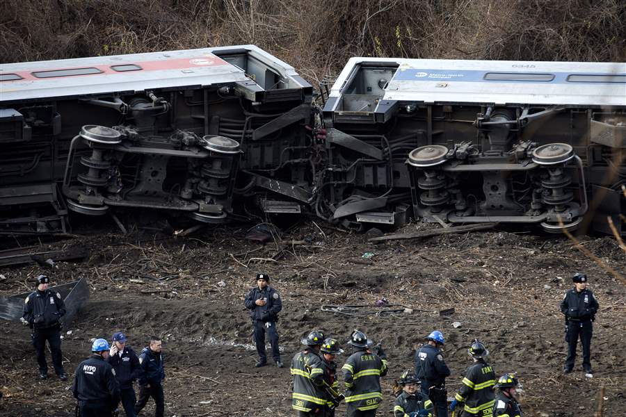 NYC-Train-Derailment-4