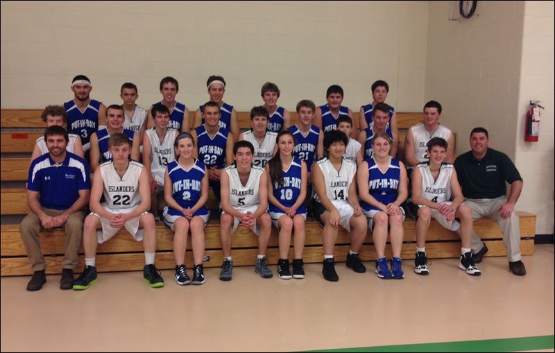 PutinBay basketball team defeats Michigan islanders Toledo Blade