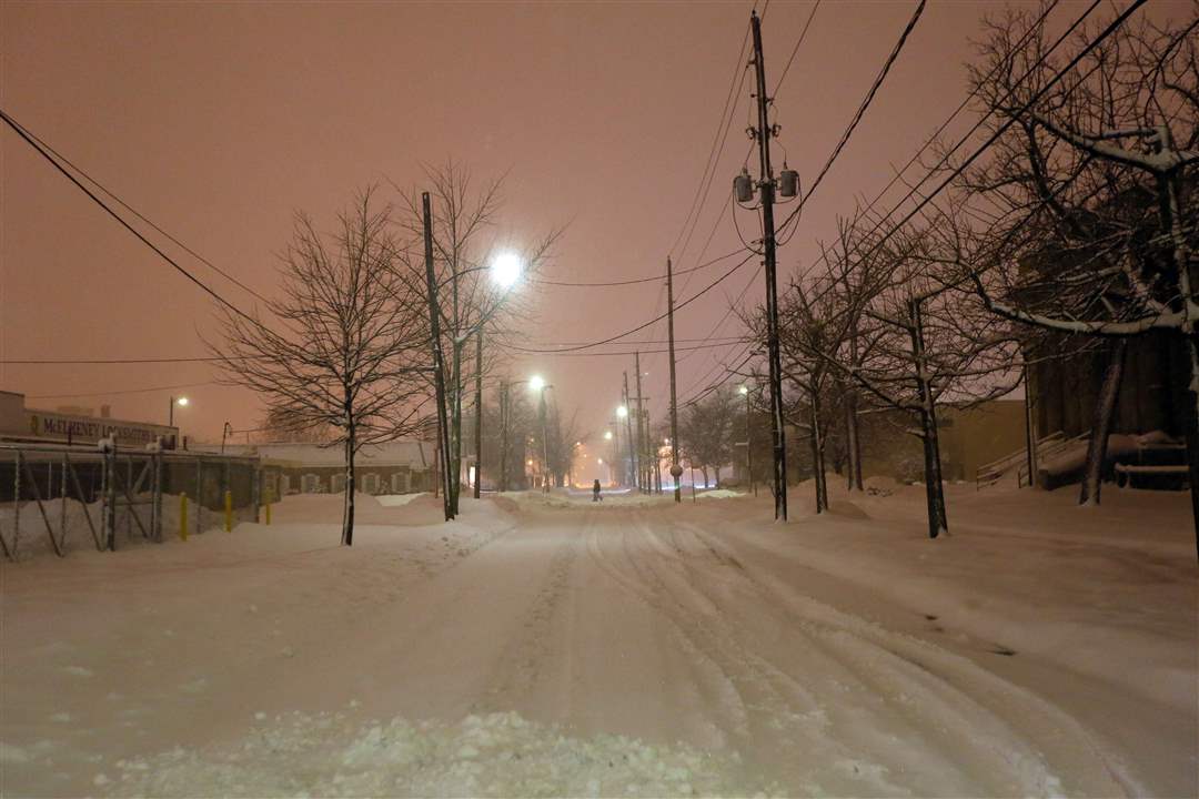 CTY-snow06p-14th-street
