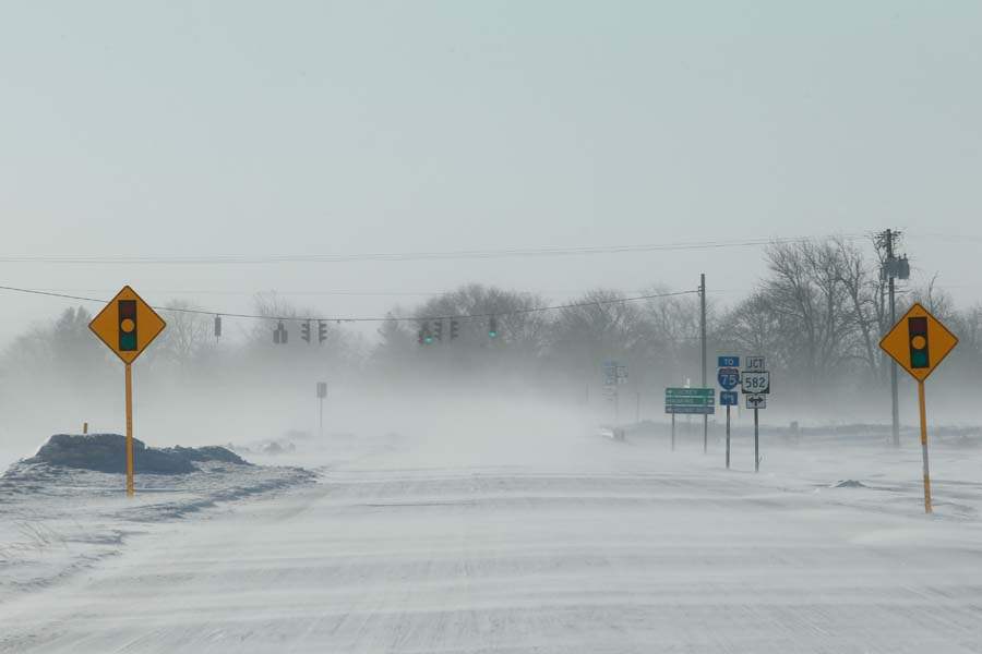 CTY-snowsouth06p-state-routes-blowing-snow-haskins