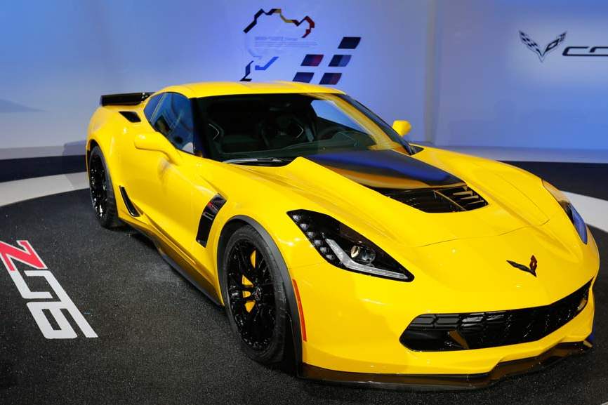 BIZ-AutoShow14p-corvette-z06