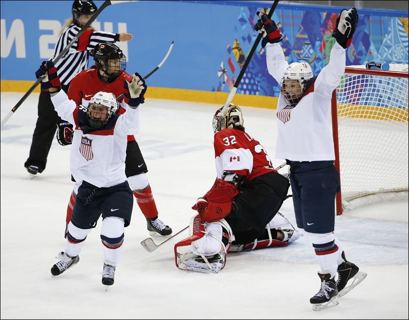 Sochi-Olympics-Ice-Hockey-Women-3.jpg