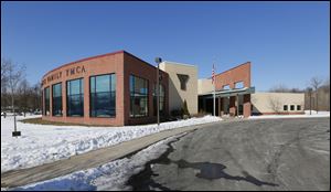 Francis Family YMCA is to be the site of the Bedford Farmer’s Market. A special use variance has been obtained.