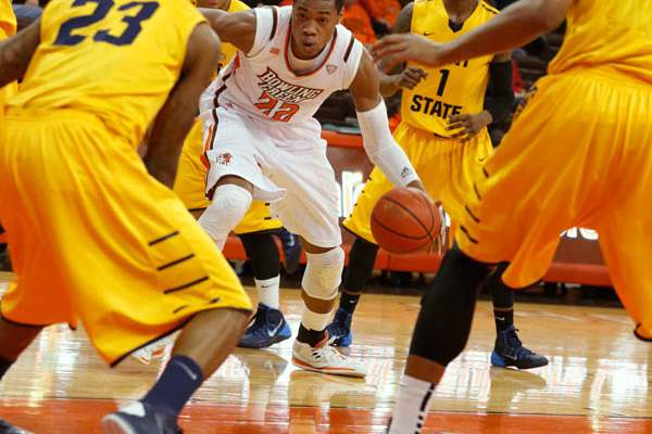 BGSU-s-Richaun-Holmes-is-surrounded-by-Kent-State-defenders
